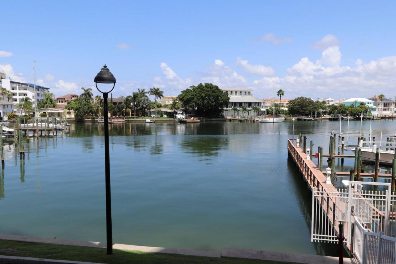 200 Harborview Grande Villa Clearwater Beach Exterior photo