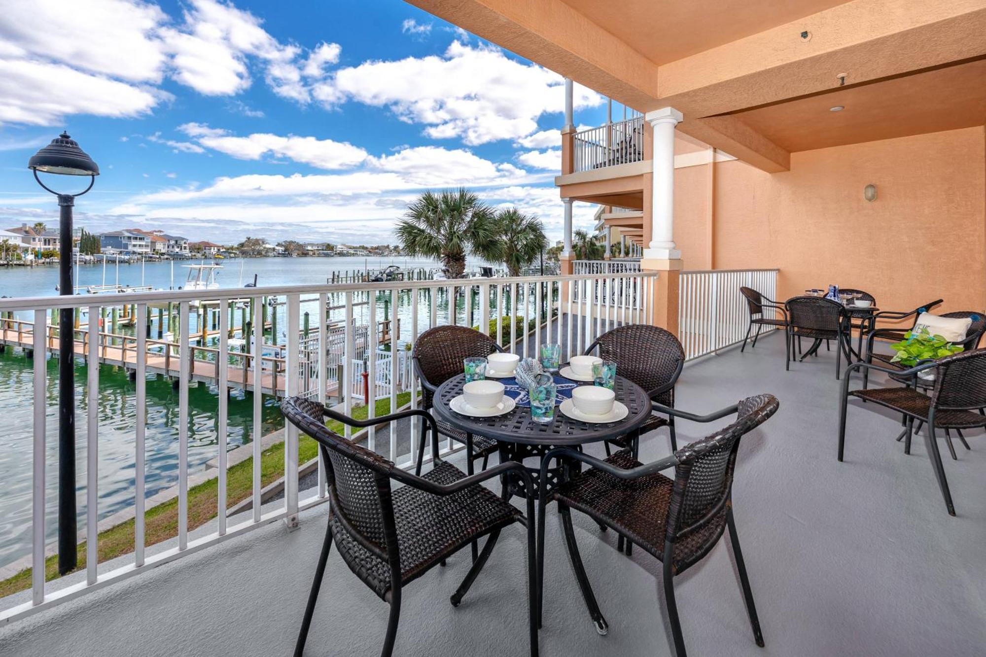 200 Harborview Grande Villa Clearwater Beach Exterior photo