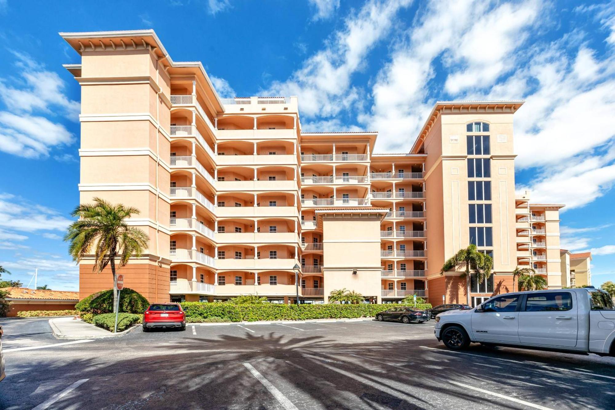 200 Harborview Grande Villa Clearwater Beach Exterior photo